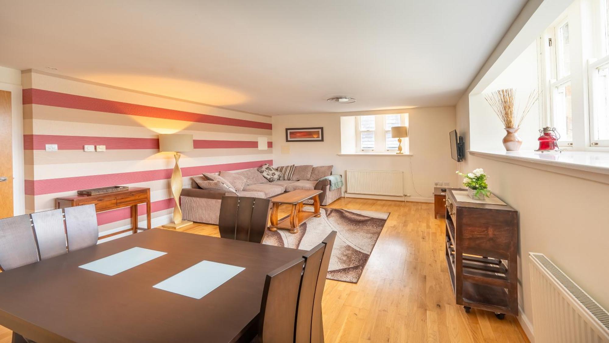 Monastery Apartment With Loch Ness View Fort Augustus Bagian luar foto